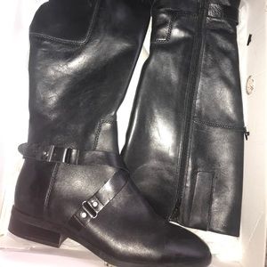 Nine West Black Knee high boots.. Women’s size 10.